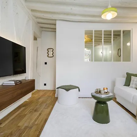 Furtive - Notre Dame Apartmán Paříž