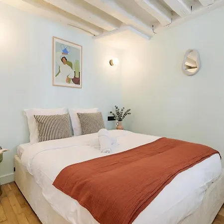 Apartment Furtive - Notre Dame Paris
